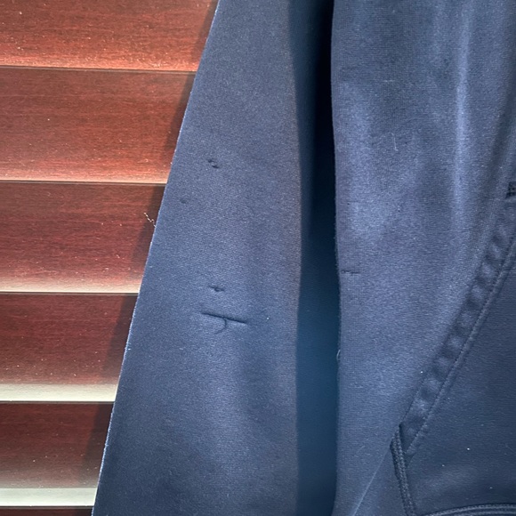 under armour hoodie - Picture 3 of 4